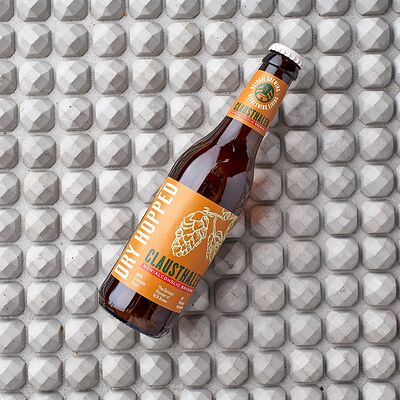 Пиво Клаустелер безалкогольное нефильтрованное в KITCHEN по цене 600 ₽