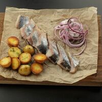 Селедочка с теплым картофелем в Сварня