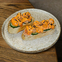 Брускетта с креветкой в БарТо