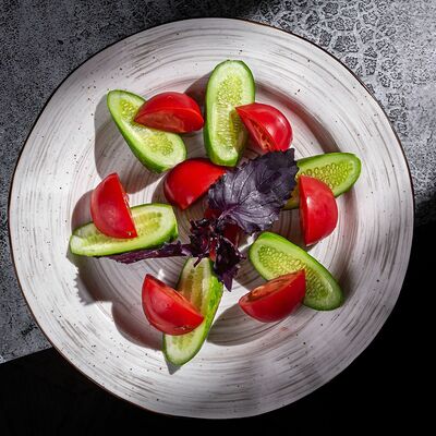 Бакинские помидоры и огурцы в Дюшес по цене 390