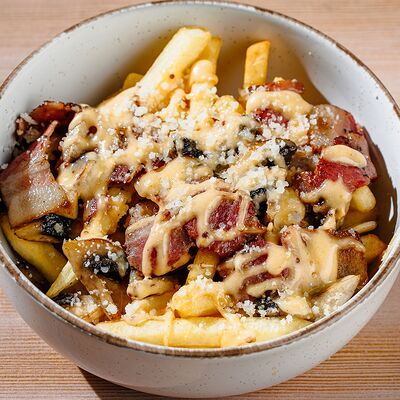 Картофель фри с беконом в Москва по цене 290 ₽