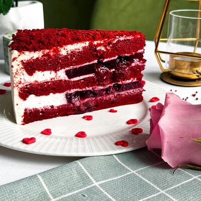 Красный бархат (кусок) в Легкий вкус по цене 520 ₽