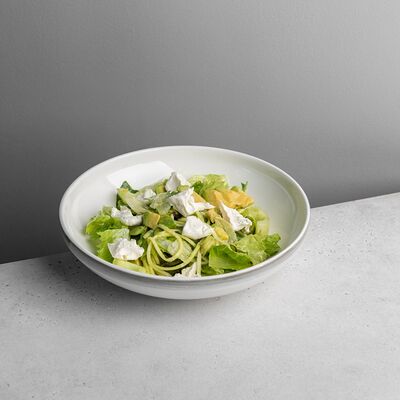 Зеленый салат с брынзой в Великие по цене 900 ₽