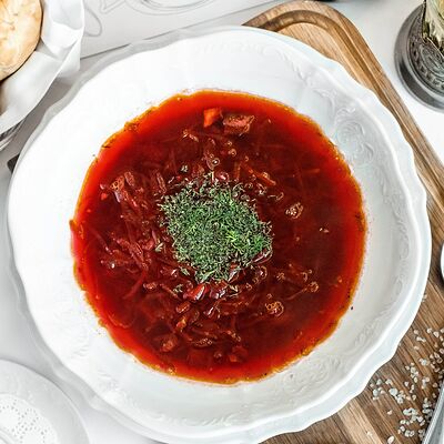 Борщ по-московски в Dr. Живаго по цене 650 ₽