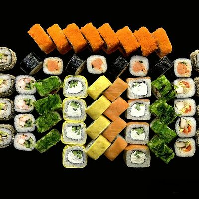 Сет на компанию в Семья Плюс по цене 2500 ₽