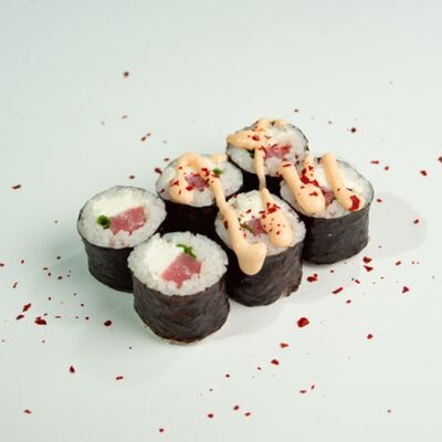 39. Малый ролл: тунец, сыр, зелёный лукв ЁБИСАН по цене 629 ₽