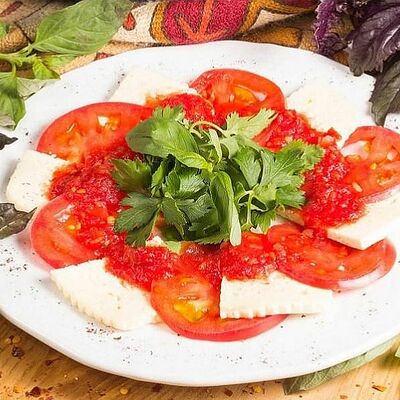 Капрезе по-грузински в Мушмула по цене 299