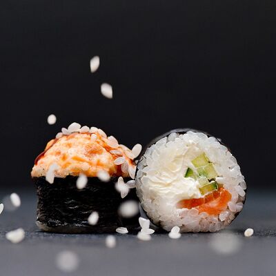 Гриль-лосось в Дзиро суши-бар по цене 580 ₽