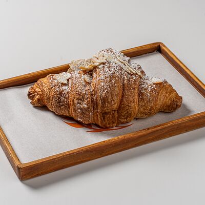 Круассан миндальный в Миндаль по цене 384 ₽