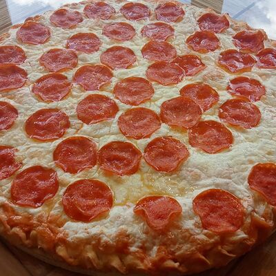 Пицца Пеперони в Кондитерская Эклер по цене 1677 ₽