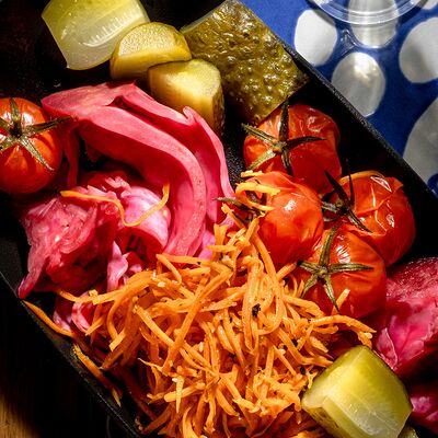 Соленья по-аджарски в Хачапури Марико по цене 465 ₽