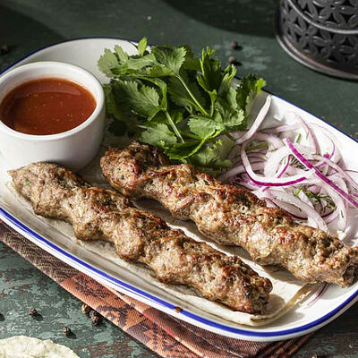 Люля-кебаб из говядины и свинины в Джонджоли по цене 590 ₽