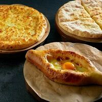 Три хачапури в Баклажан в ТЦ 