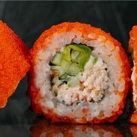 Ролл Калифорния с крабом сурими в Wok café
