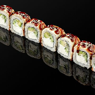 Нежная Фила с угрем в Sushi Vuitton по цене 789 ₽