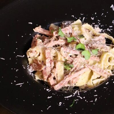 Паста с ростбифом и грибамив Чаша по цене 580 ₽