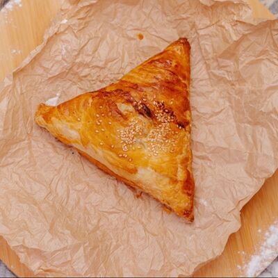 Самса куринаяв Шашлык Club по цене 200 ₽