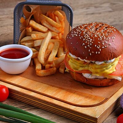 Richy бургер в Андеграунд Pizza & Sushi по цене 564 ₽