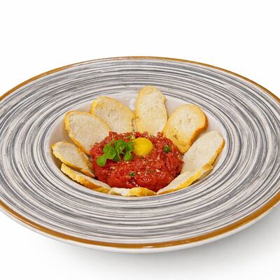 Тартар из мраморной говядины в Пилот по цене 590 ₽