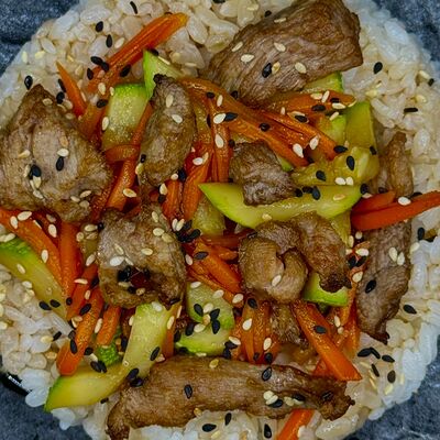 Рис на пару со свининой в Китайский буфет по цене 459 ₽