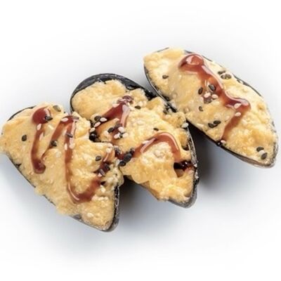 Мидии, запеченные под белым соусом (3 шт.) в Nami Sushi-Bar по цене 289 ₽