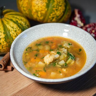 Суп Минестроне в Пармезан и пури по цене 295 ₽