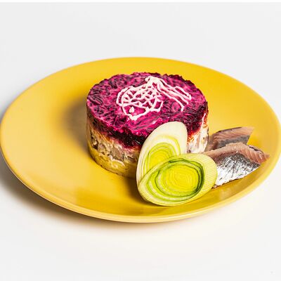 Салат Сельдь под шубой в Берег по цене 777 ₽