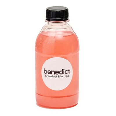 Лимонад Грейпфрут-малина в Benedict breakfast & lounge по цене 230 ₽