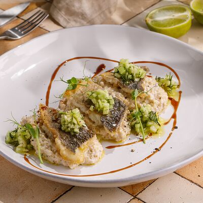 Дорадо с киноа и тартаром из огурца в ЛарисуВаннуХочу по цене 1390