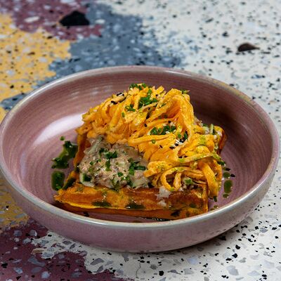 Вафля с тунцом и унаги в Pink milk x Lift по цене 690 ₽