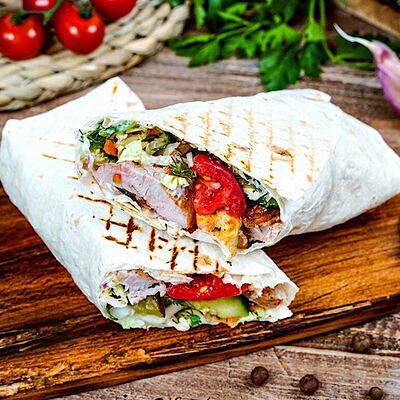 Донер-кебаб из баранины в Тандырофф по цене 280 ₽