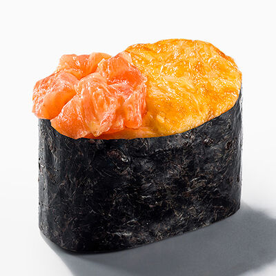 Гункан с лососем запеченный в Вкус и лосось по цене 250 ₽