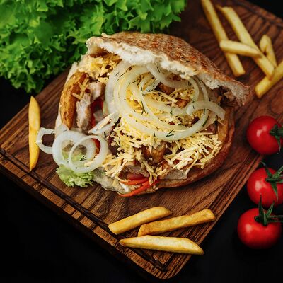 Гиро Хаус в Шаурма хаус по цене 400 ₽