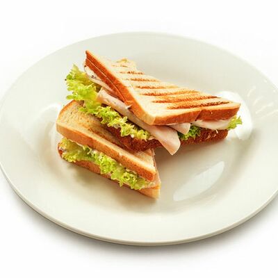 Треугольник с ветчиной в Панчо фактори по цене 350 ₽