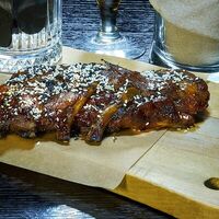 Тонкие свиные рёбрышки в соусе терияки в Гастропаб 40