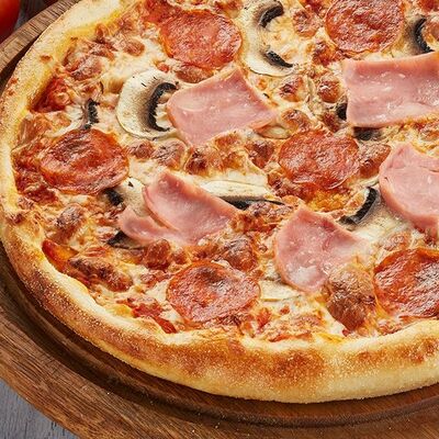 Пицца 33 см Домашняя в Филадельфия по цене 489 ₽