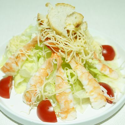 Цезарь с креветками в СУШИSELL по цене 799 ₽