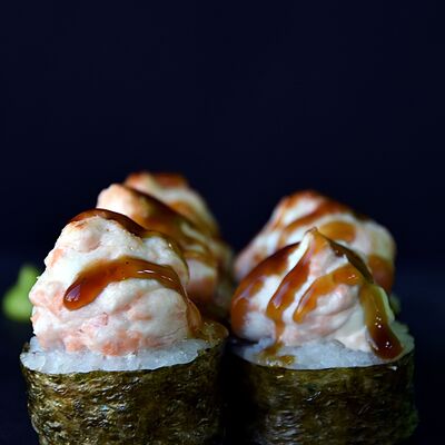 Сяке-Чиз в KAWA SUSHI по цене 520 ₽