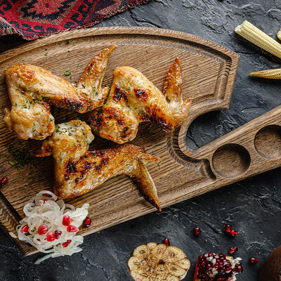 Шашлык из куриных крыльев в ТОПОР по цене 490 ₽