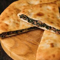 Кубдари с говядиной и шпинатом большое в Puri