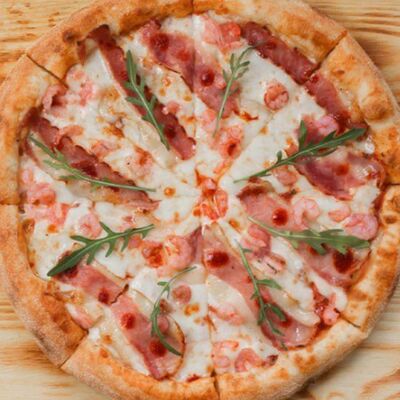 Пицца с креветками и беконом S в Вилки-Палки по цене 649 ₽