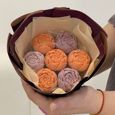 Букет из шоколадных пионов (7 шт.) «Лаванда» в Berry prime по цене 1490 ₽