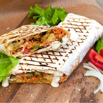 Шаурма Фирменная Gimza Grill с курицей в Gimza Grill по цене 250 ₽