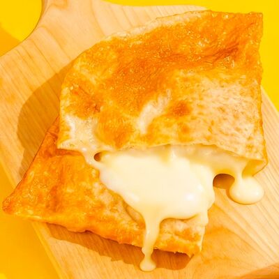 Чебурек Два сыра в Чебурекми на Северо-Западной по цене 320 ₽