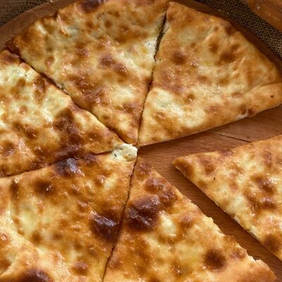 Пирог три сыра (кусок) в МакоФФка Вкуса по цене 158 ₽