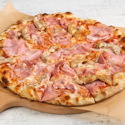 Пицца Чисто мясо (30 см) в Хайп Пицца-бар по цене 1390 ₽