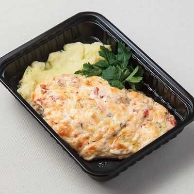 Филе куриное Пикантное, пюре картофельное в Gost Food по цене 350 ₽
