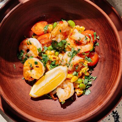 Креветки с овощами свит чили в Brisket Eat&Fun по цене 690 ₽