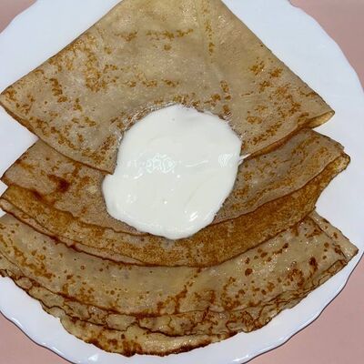 3 блинчика со сметаной в BRandICE по цене 180 ₽