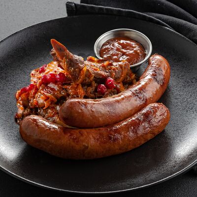 Бараньи колбаски с тушеной капустой в Jager restopub по цене 880 ₽